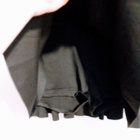 SheIn black skirt, cute tennis skirt with built in shorts and pockets.  Size 6, - Picture 5 of 5